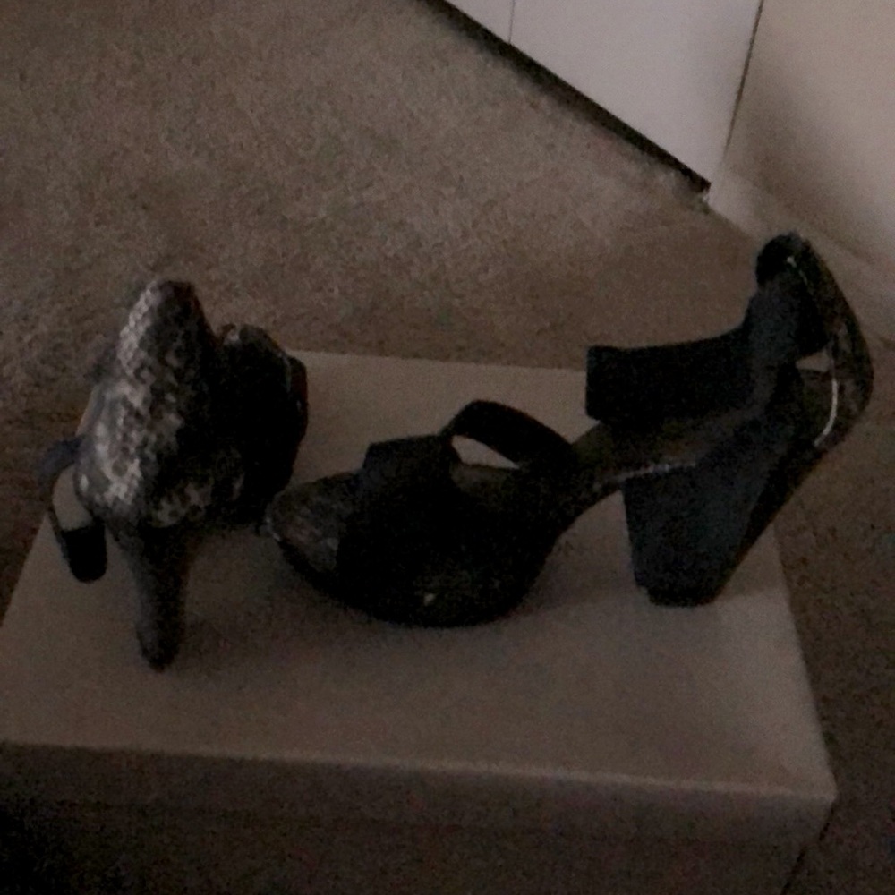 Carlos summer heels